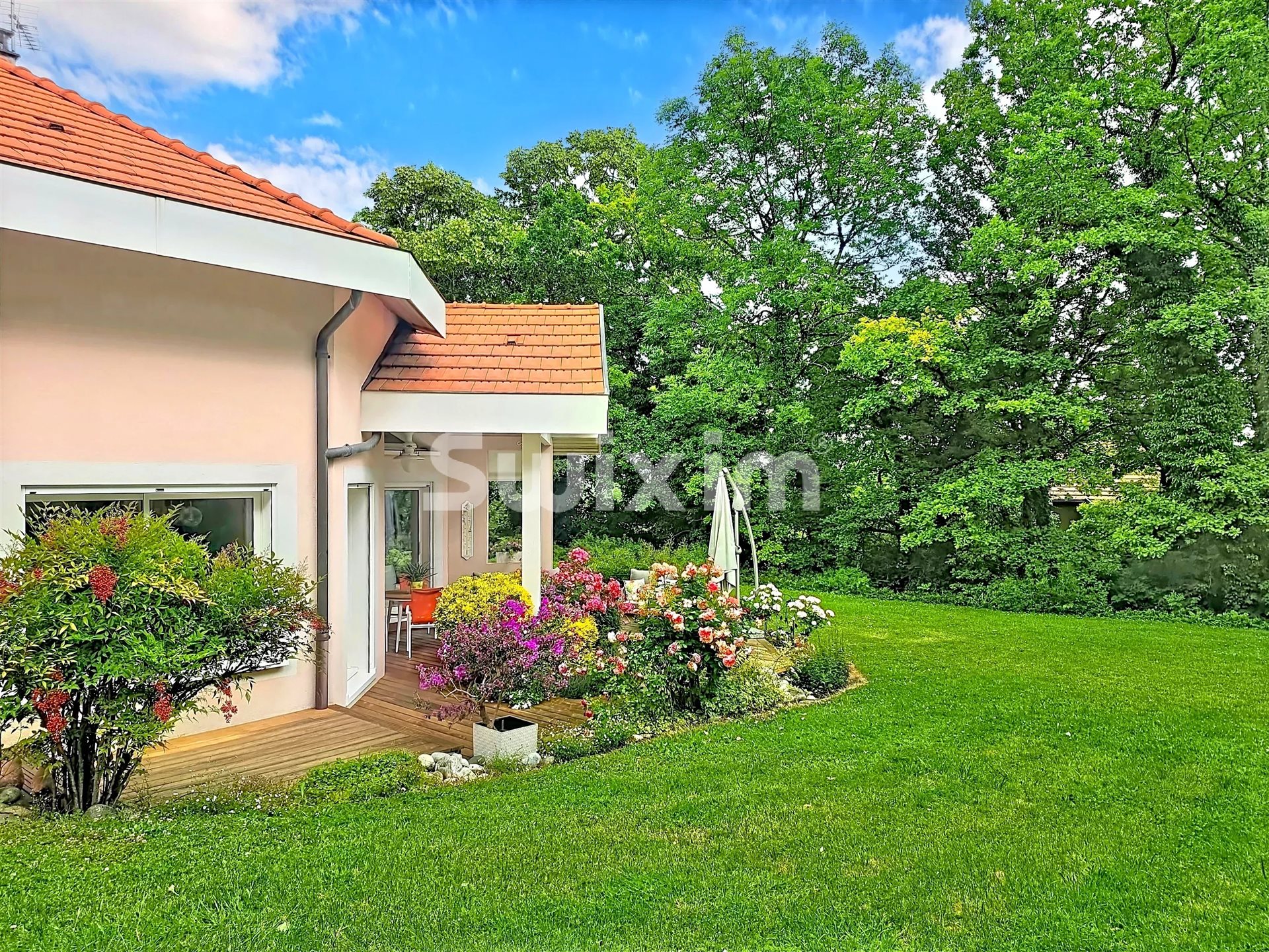 Maison à vendre, 302m², Echenevex