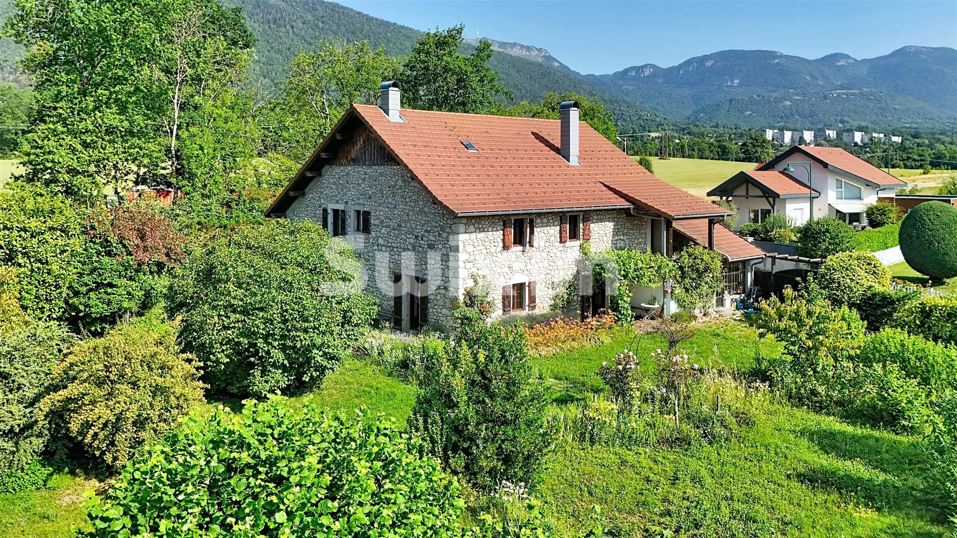 Maison à vendre, 399m², Echenevex