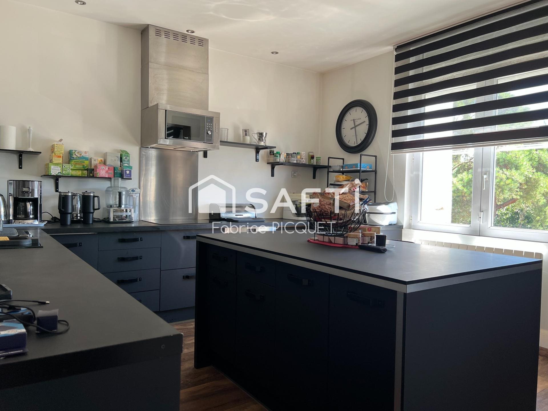 Appartement à vendre, 128m², Saint-Amand-les-Eaux
