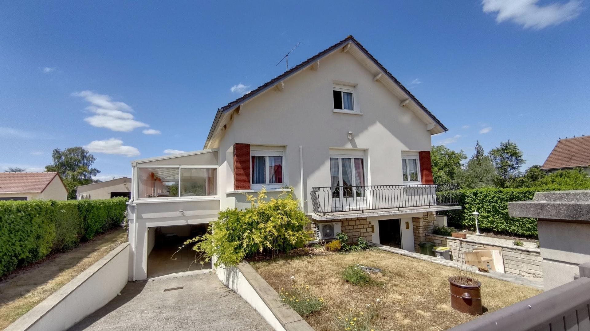 Maison à vendre, 175m², Follainville-Dennemont