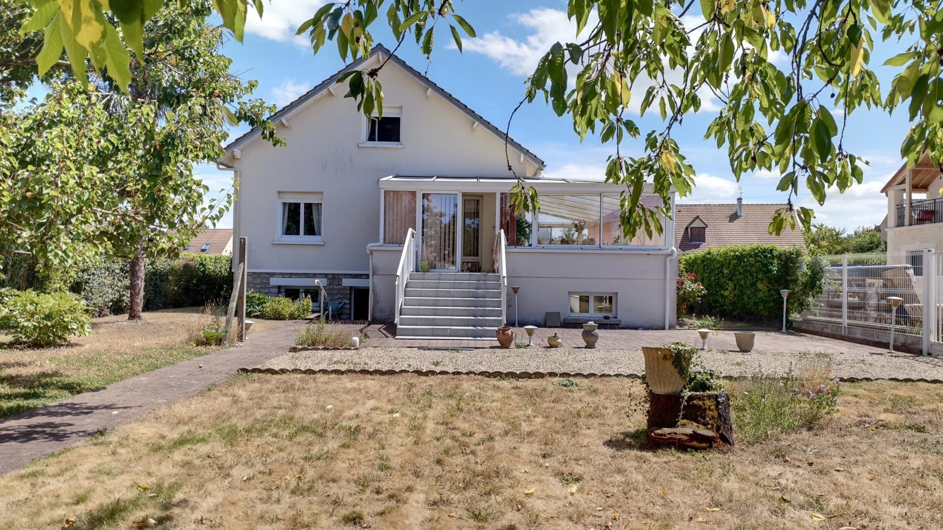 Maison à vendre, 175m², Follainville-Dennemont