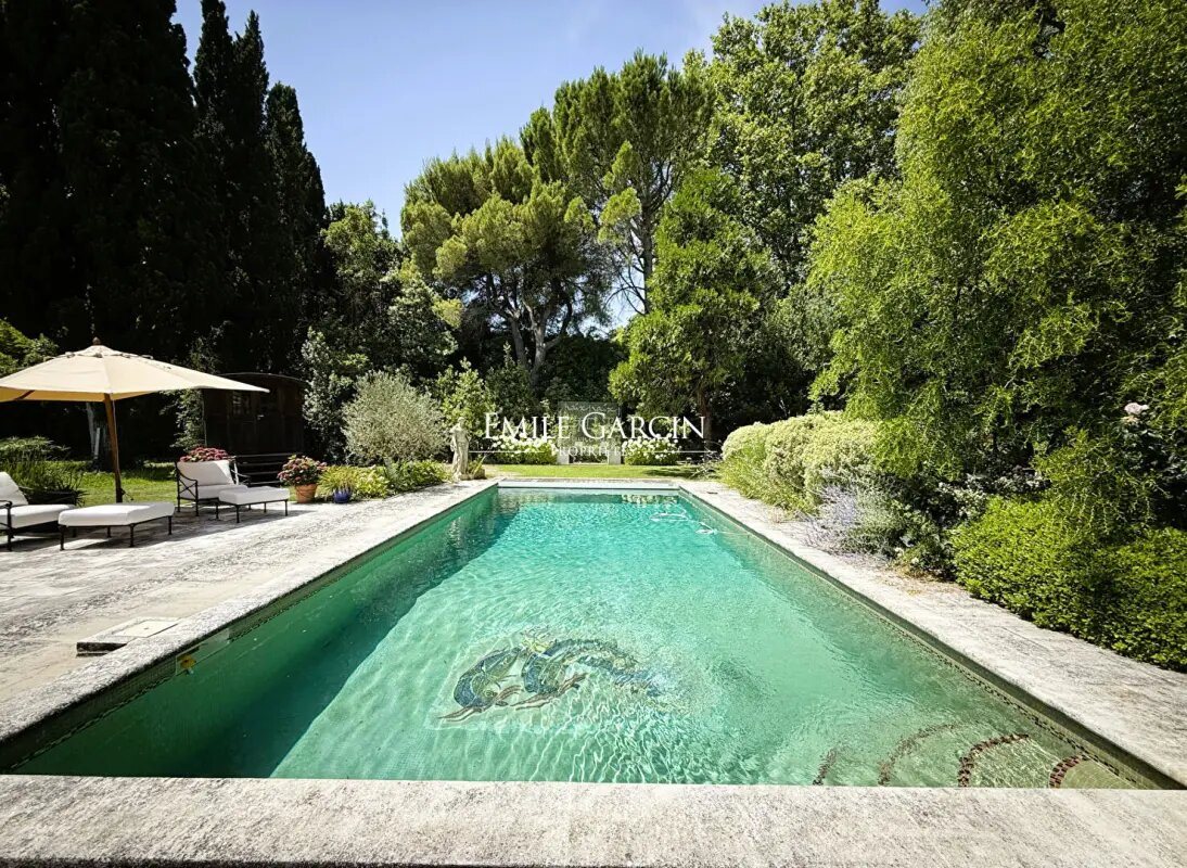 Maison à louer, 450m², Saint-Rémy-de-Provence
