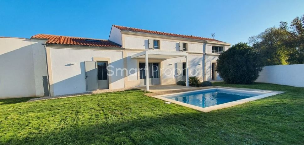 Maison à vendre, 162m², Saint-Laurent-de-la-Prée