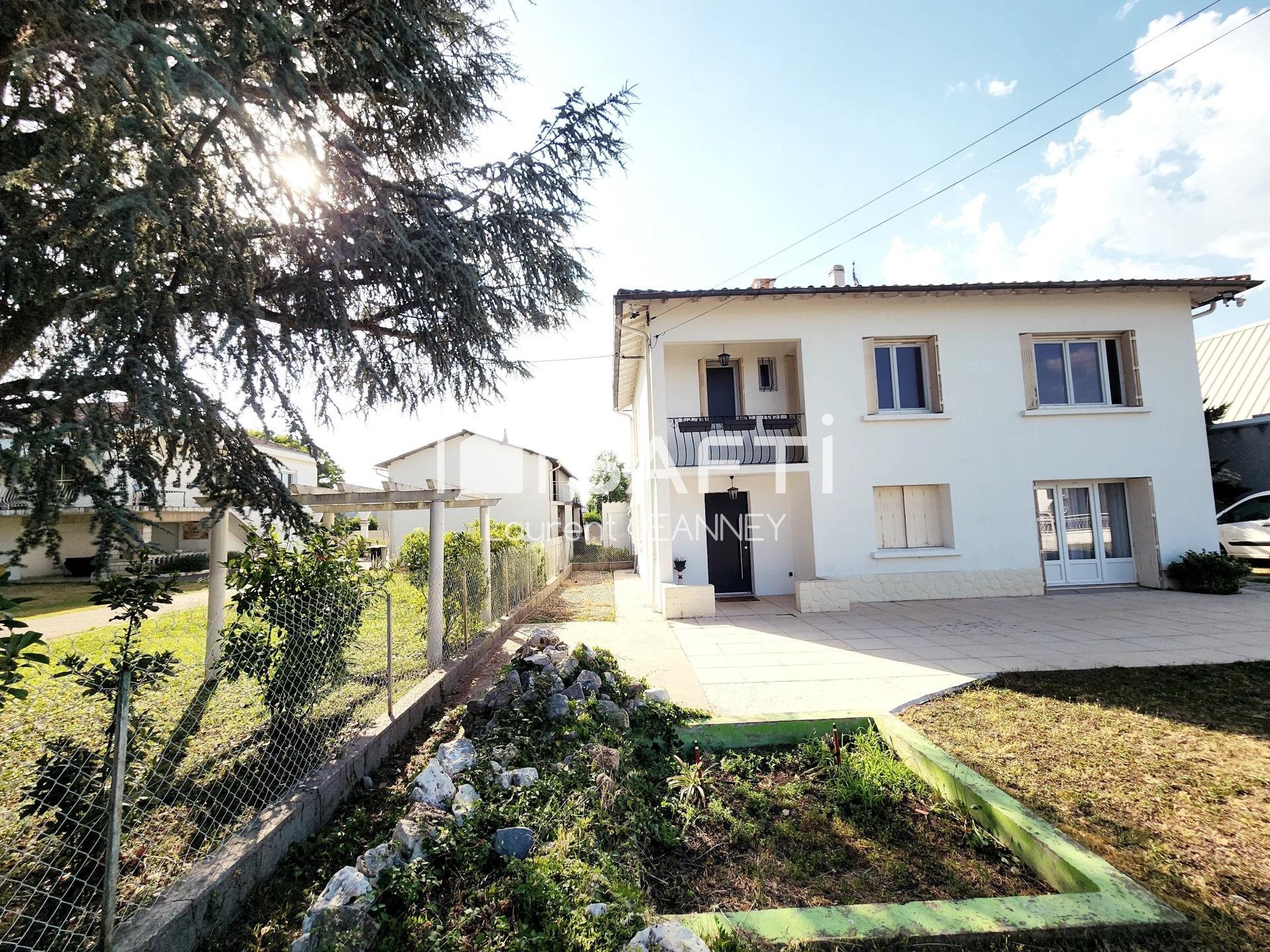 Maison à vendre, 136m², Agen