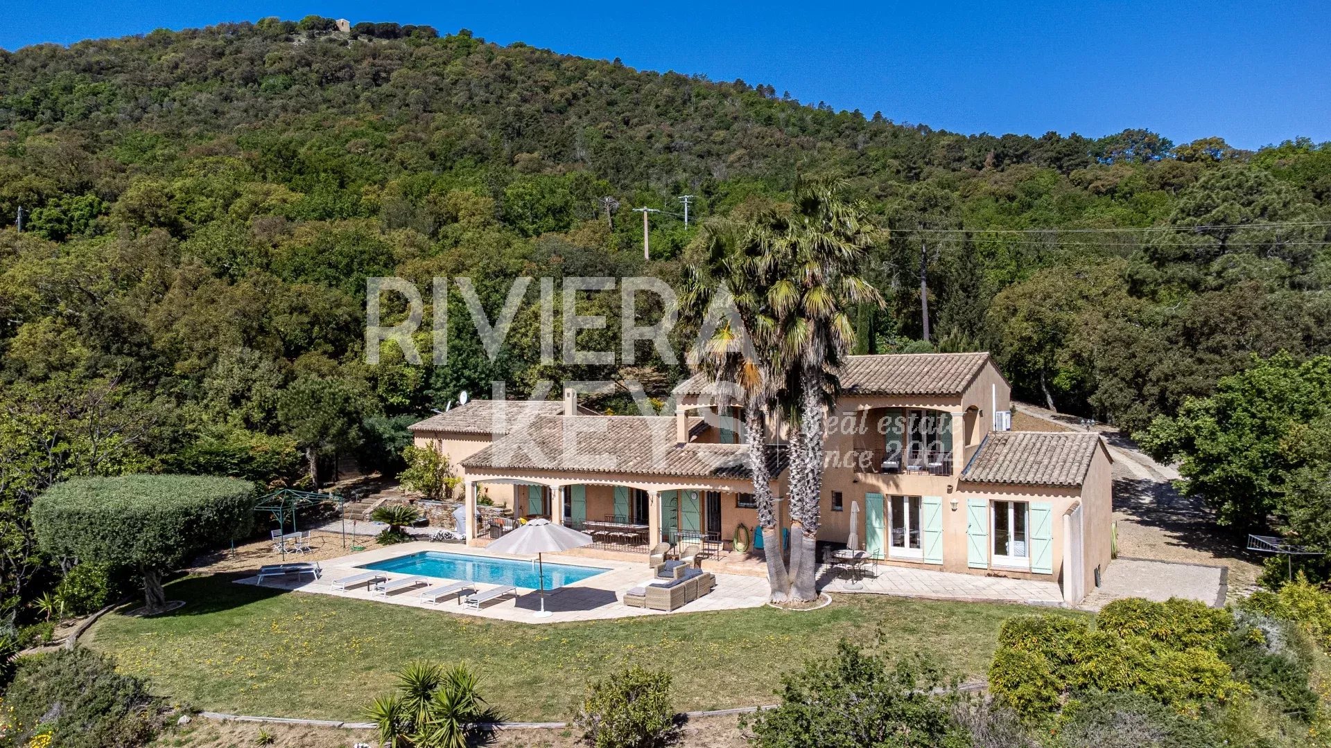 Maison à vendre, 180m², La Garde-Freinet