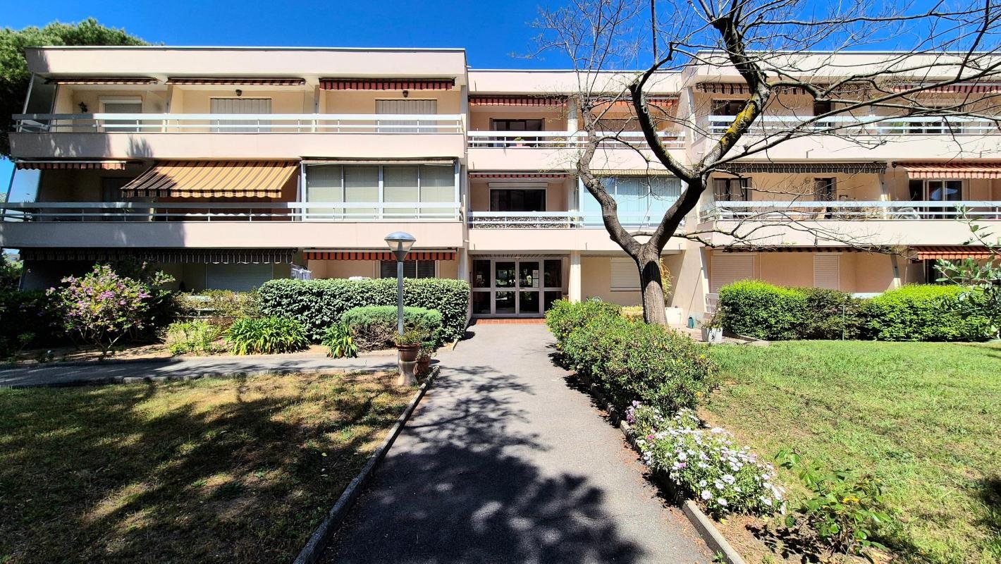 Appartement à vendre, 30m², Fréjus