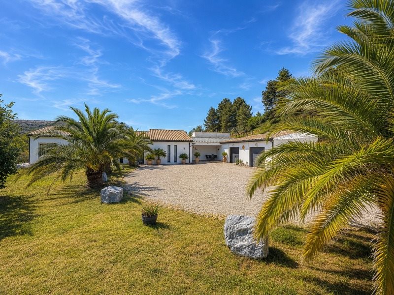 Maison à vendre, 224m², Thézan-des-Corbières