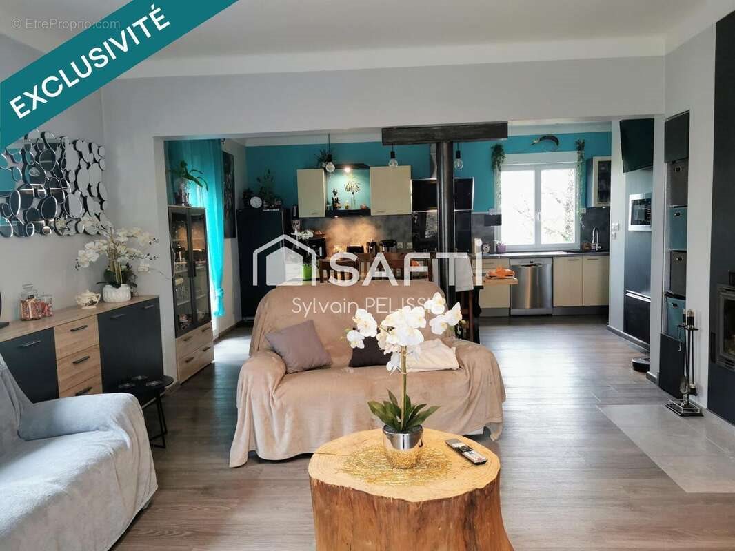 Maison à vendre, 163m², Lafrançaise
