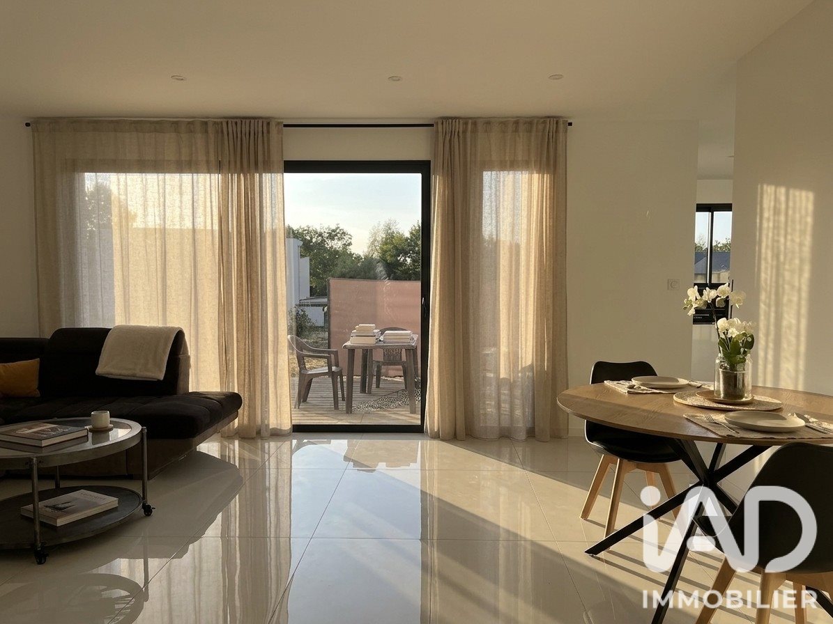 Maison à vendre, 120m², Montreuil-Juigné