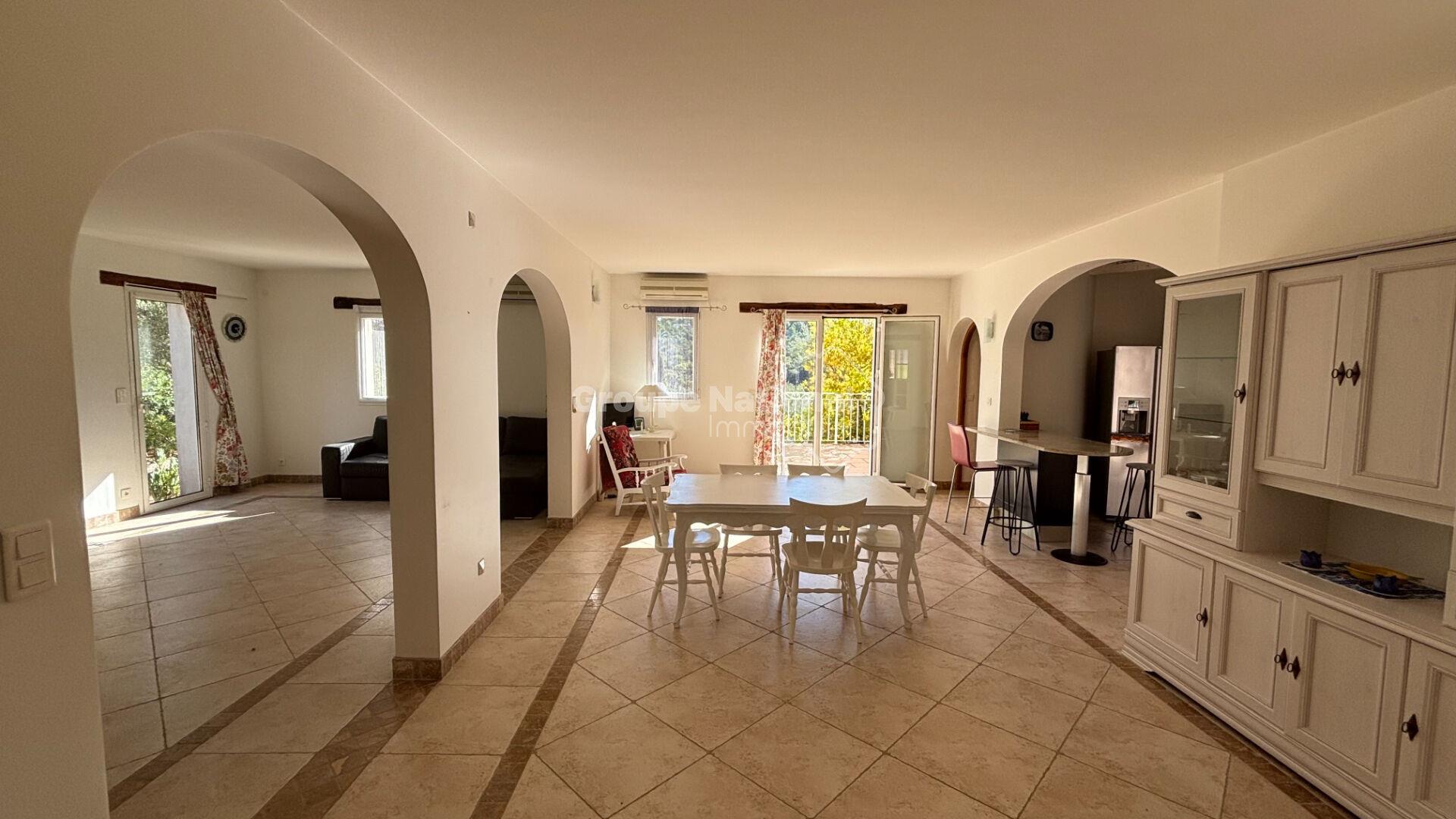 Maison à vendre, 167m², Lorgues