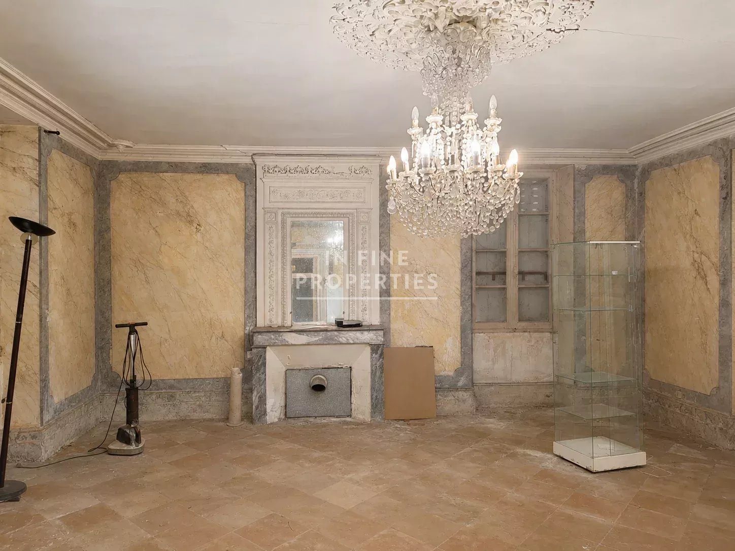 Maison à vendre, 360m², Bellebat