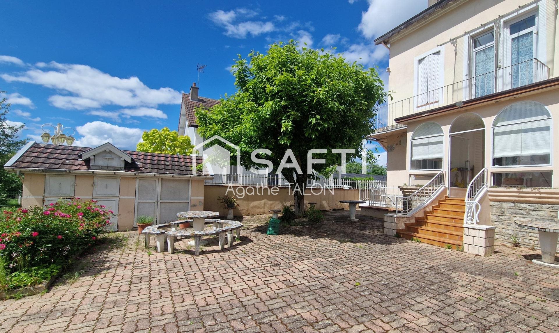 Maison à vendre, 179m², Montceau-les-Mines