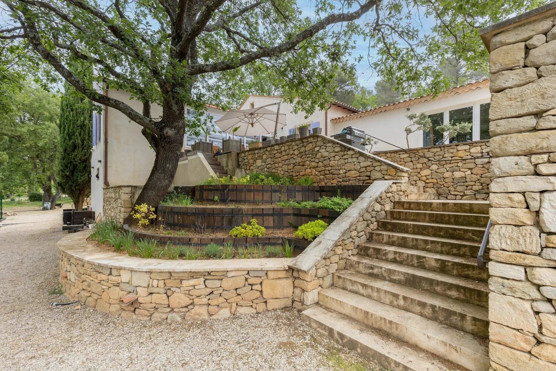 Maison à vendre, 173m², Grambois