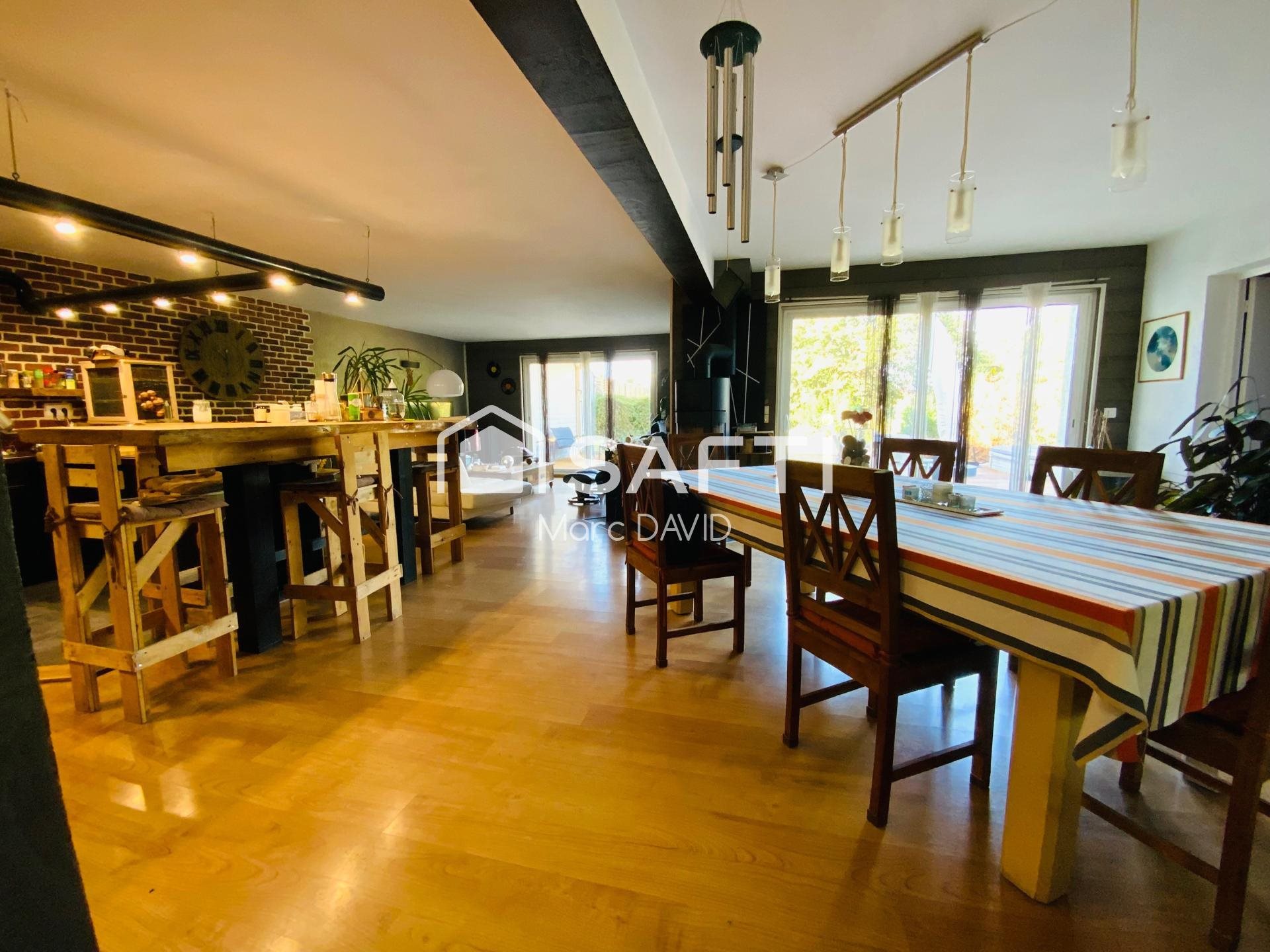 Maison à vendre, 172m², Locoal-Mendon