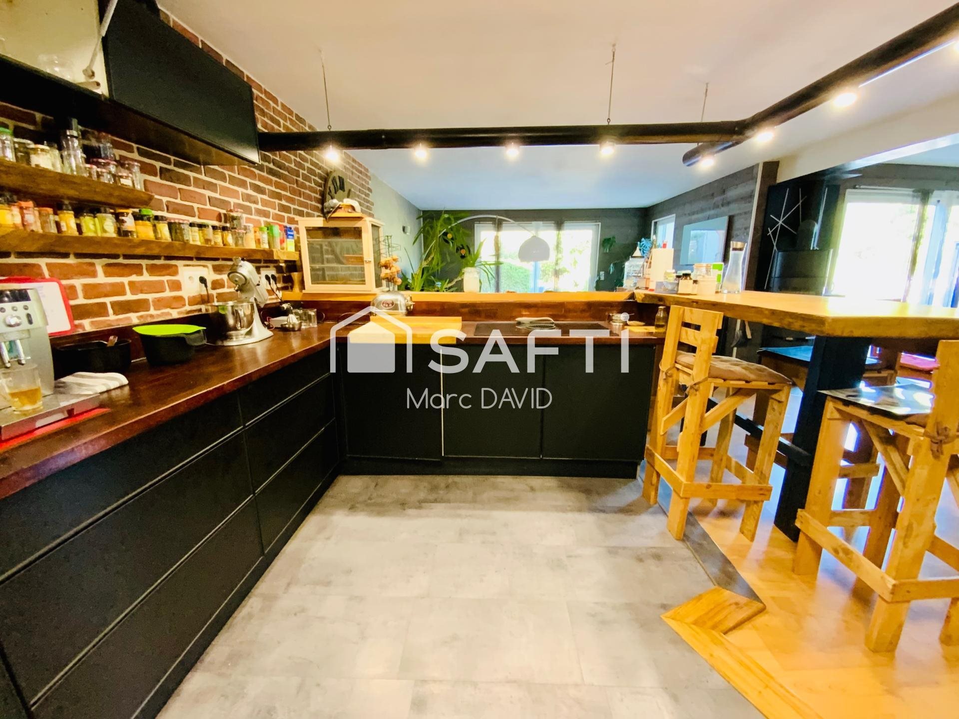 Maison à vendre, 172m², Locoal-Mendon