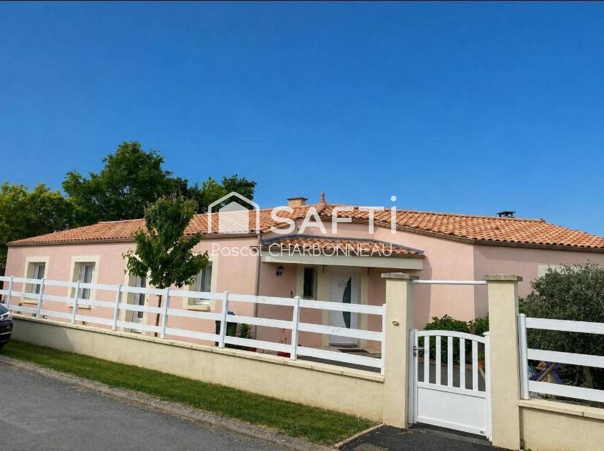 Maison à vendre, 127m², La Châtaigneraie