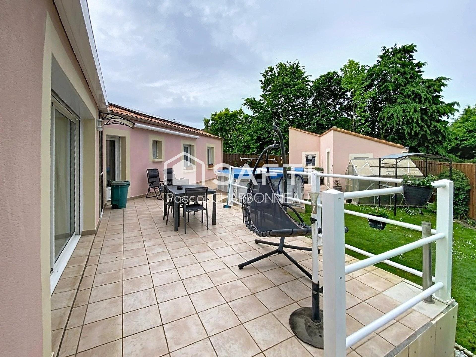 Maison à vendre, 127m², La Châtaigneraie