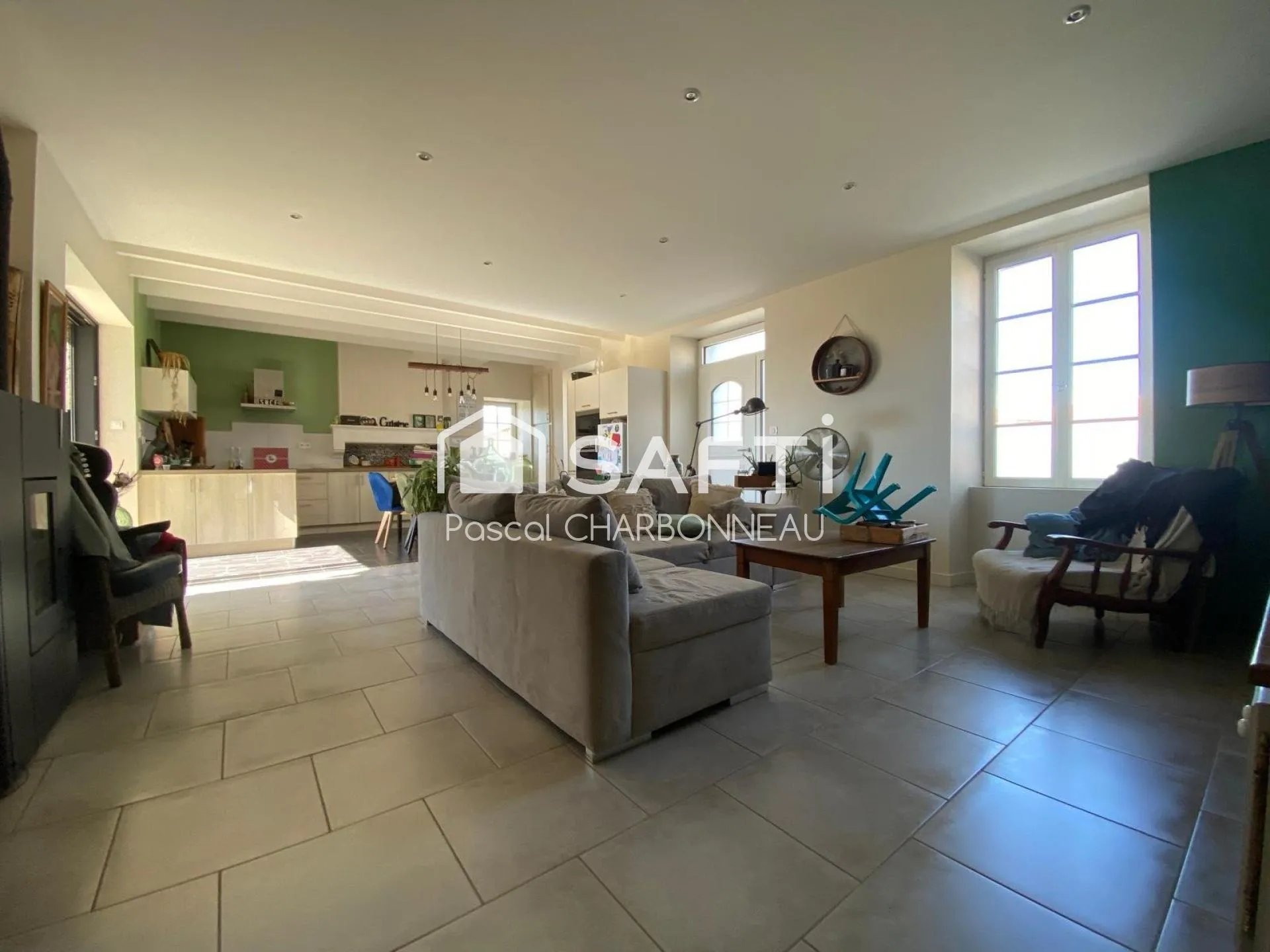 Maison à vendre, 176m², Sigournais