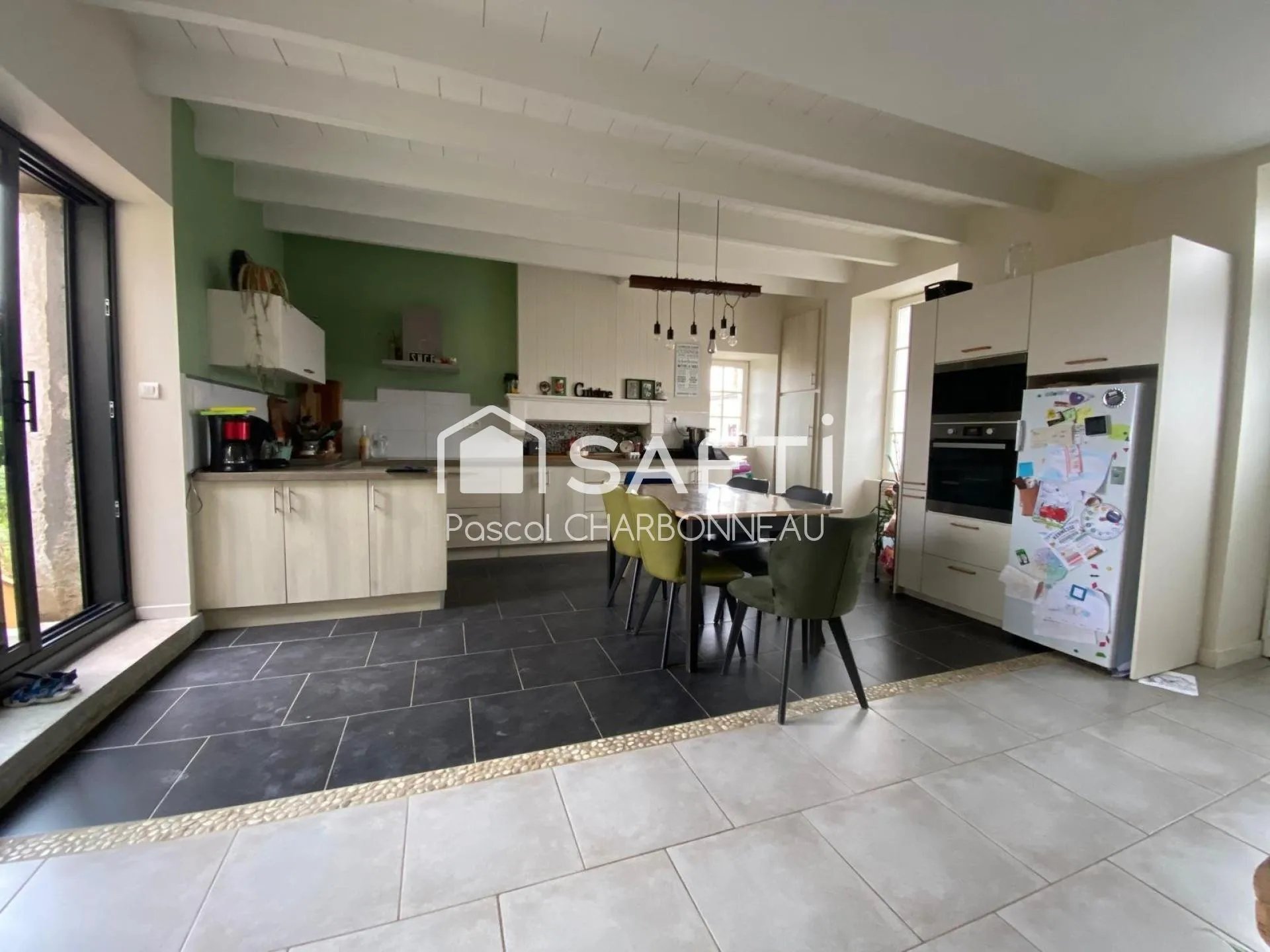 Maison à vendre, 176m², Sigournais