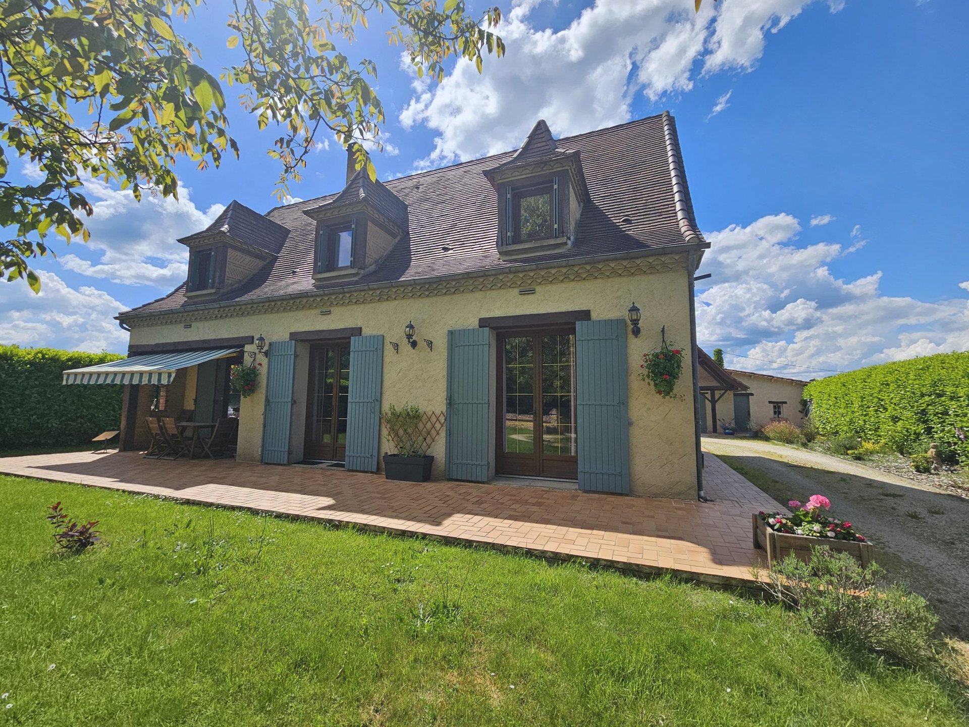 Maison à vendre, 135m², Mauzac-et-Grand-Castang