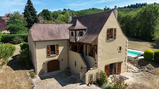 Maison 9 pièces 213 m² · à Le Buisson-de-Cadouin · 213 m² · 495 000 €