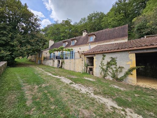 Maison 5 pièces 140 m² · à Mauzac-Et-Grand-Castang · 140 m² · 349 800 €