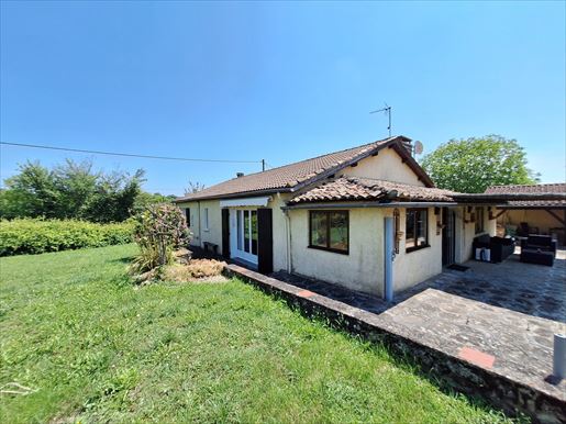 Maison 5 pièces 119 m² · à Villeréal · 119 m² · 214 000 €