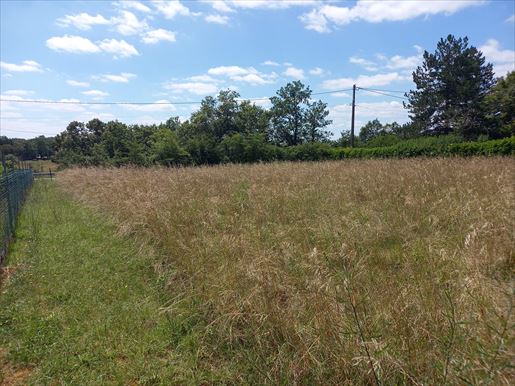 Terrain 1502 m² · à Castillonnès · 1 502 m² · 17 016 €