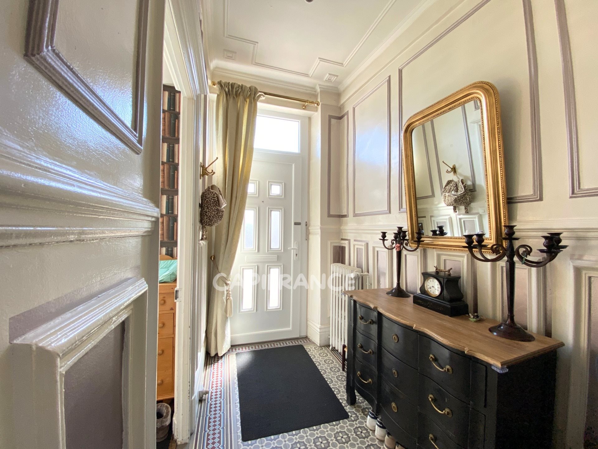 Maison à vendre, 177m², Noailles