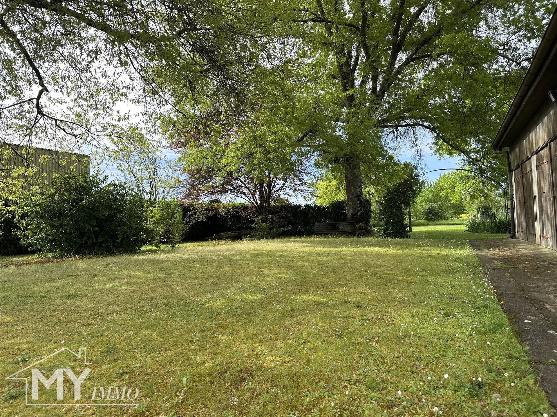 Maison à vendre, 230m², Saint-Pierre-d'Eyraud