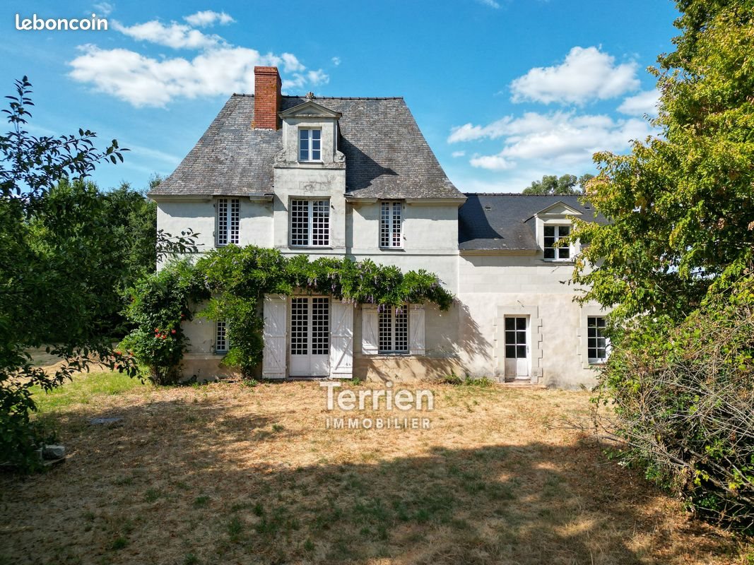 Maison à vendre, 216m², Soulaire-et-Bourg
