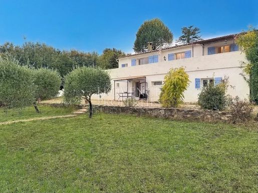 Maison 9 pièces 180 m² · à Seillons-Source-d'Argens · 180 m² · 565 000 €