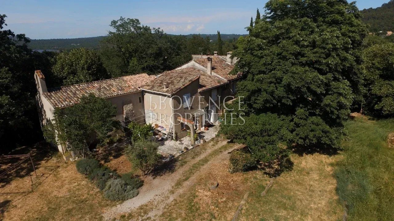 Maison à vendre, 170m², Mazaugues
