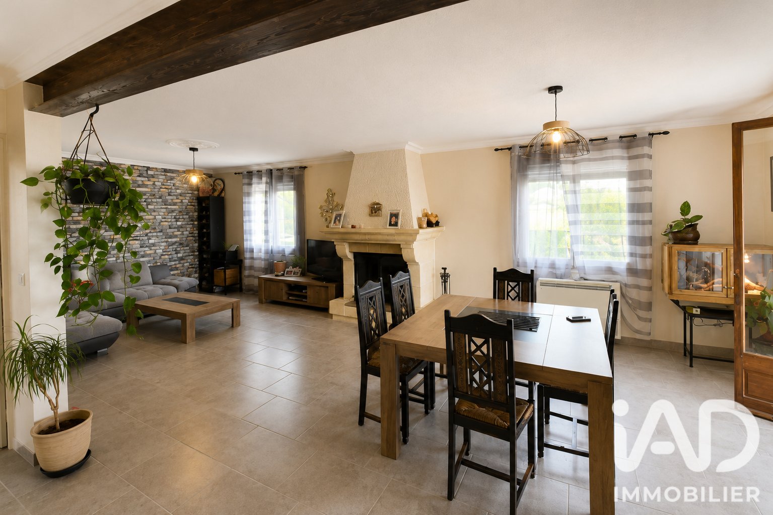 Maison à vendre, 196m², Saint-Privat-des-Vieux