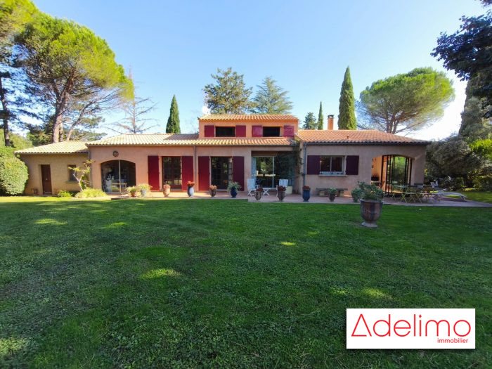 Maison à vendre, 160m², Nîmes