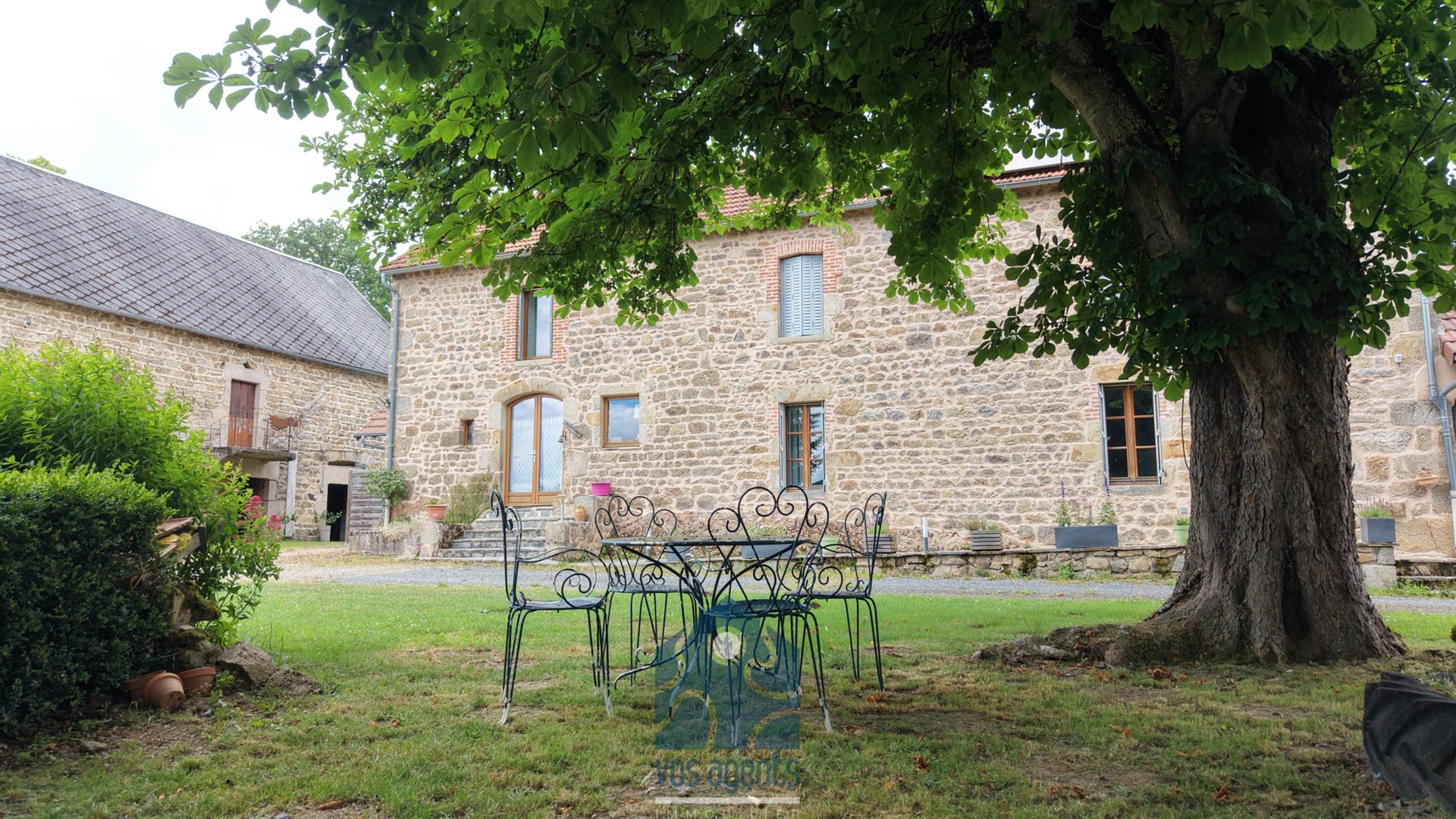 Maison à vendre, 300m², Charensat
