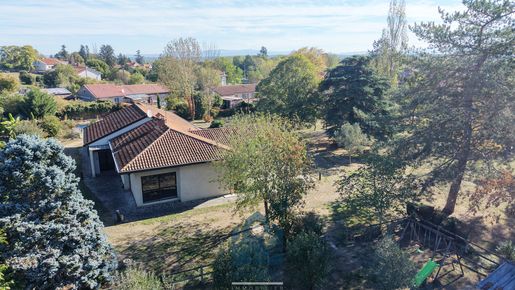 Maison 6 pièces 211 m² · à Joze · 211 m² · 475 000 €