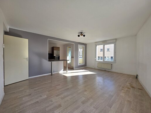 Appartement 3 pièces 77 m² · à Clermont-Ferrand · 77 m² · 210 000 €