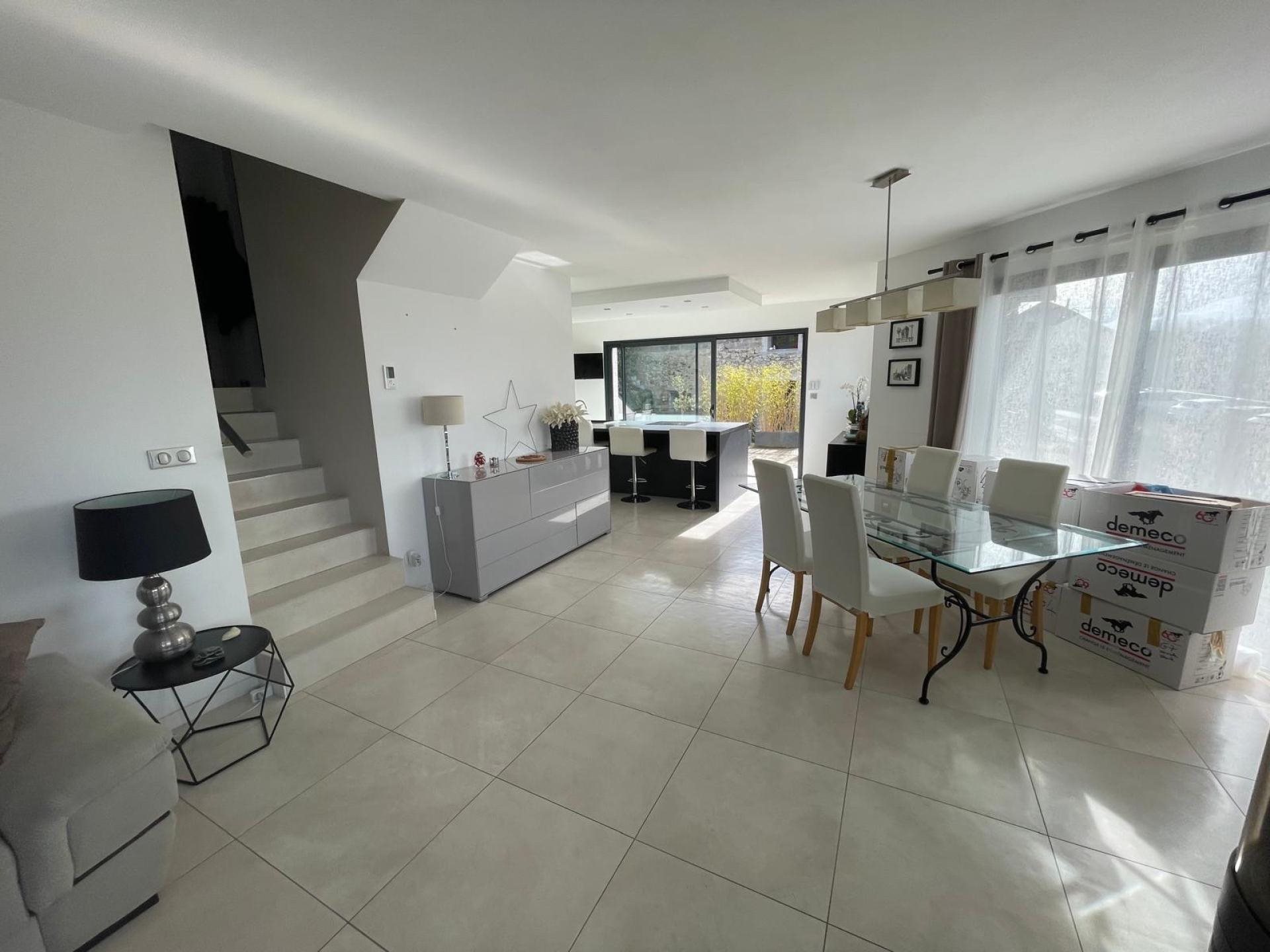 Maison à vendre, 101m², Pugny-Chatenod