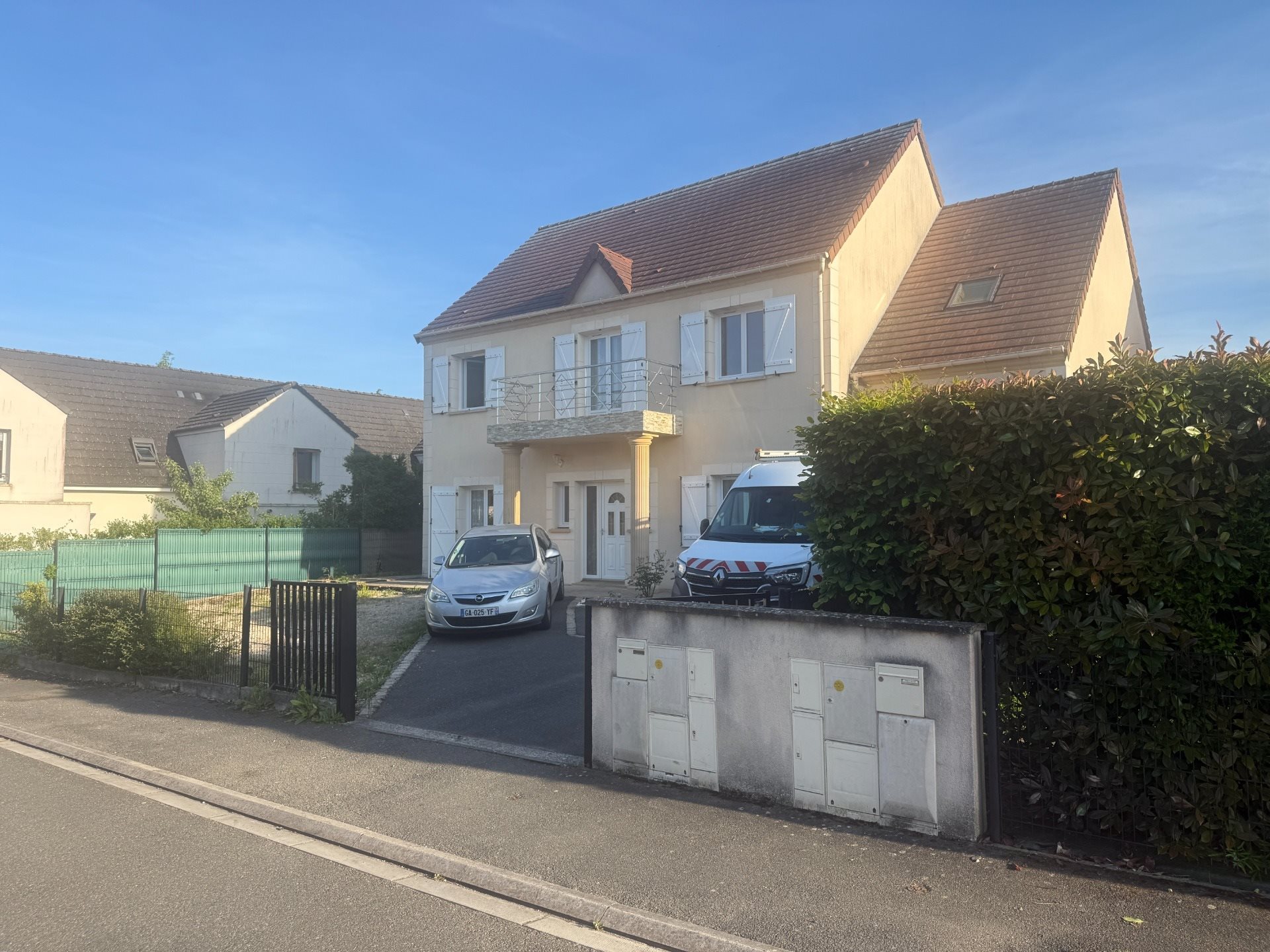 Maison à vendre, 170m², Barjouville