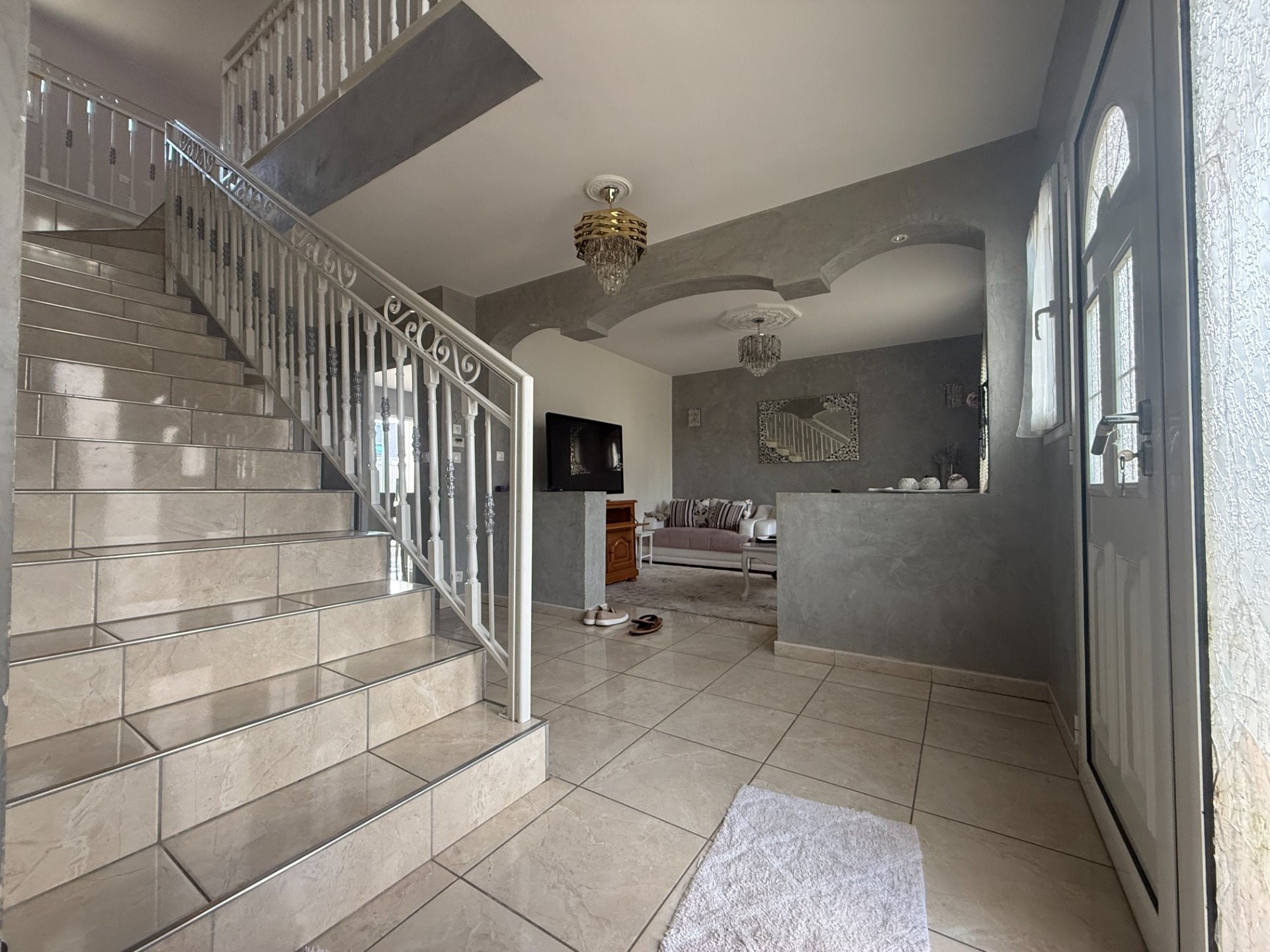 Maison à vendre, 170m², Barjouville