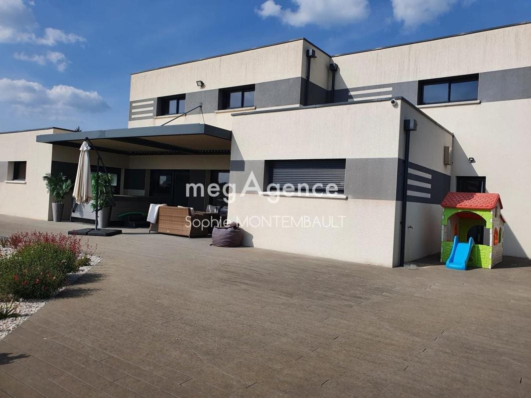Maison à vendre, 235m², Mondoubleau