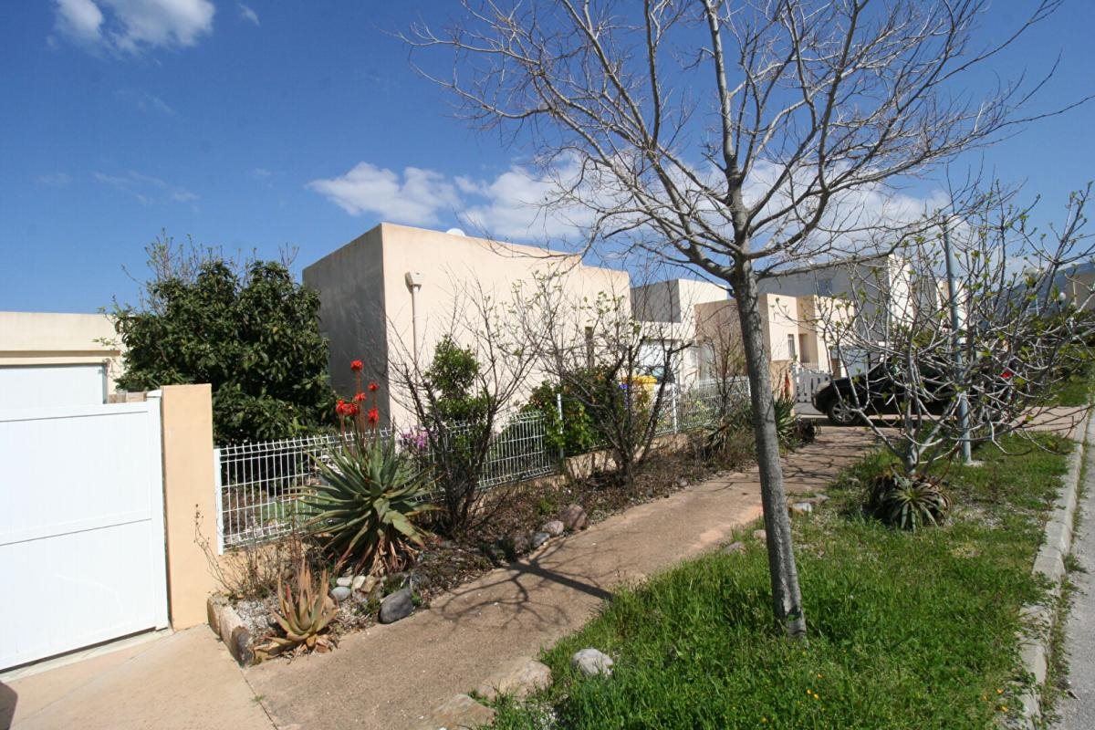 Maison à vendre, 76m², Calvi
