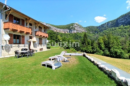9 pièces 218 m² · à Vulvoz · 218 m² · 349 000 €