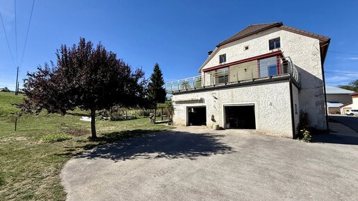 Maison 8 pièces 199 m² · à Foncine-le-Bas · 199 m² · 340 000 €