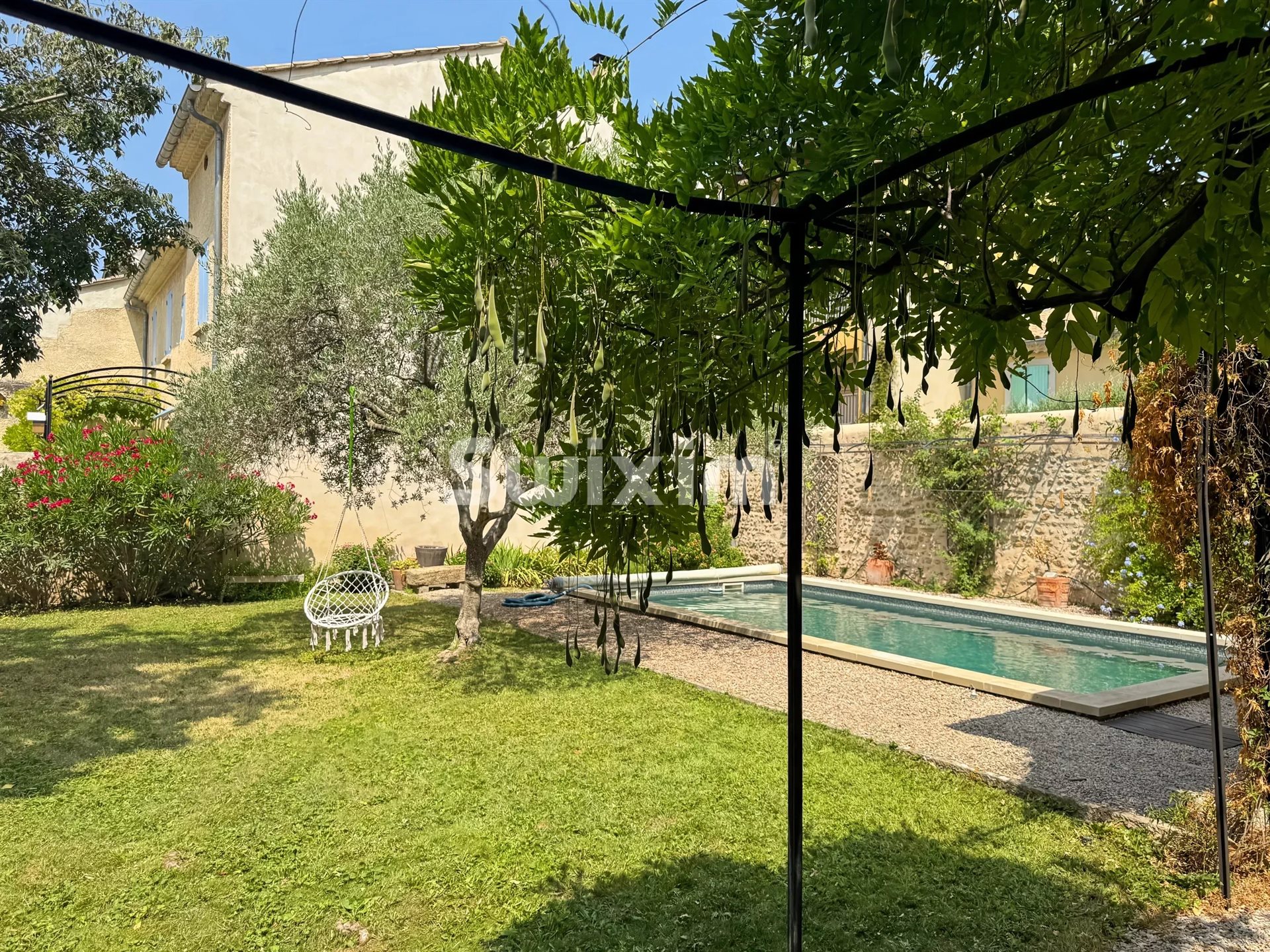 Maison à vendre, 311m², Sainte-Cécile-les-Vignes