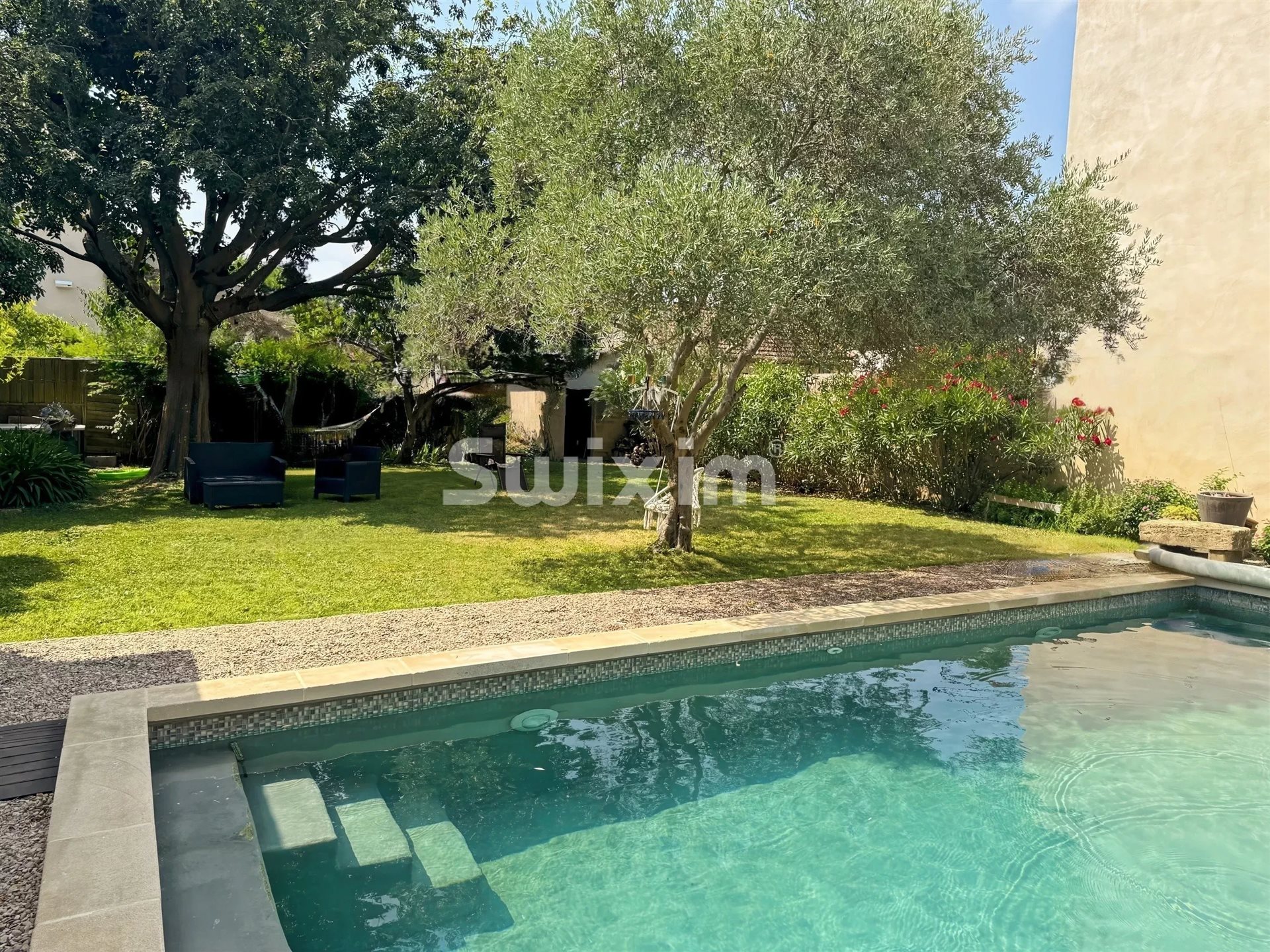 Maison à vendre, 311m², Sainte-Cécile-les-Vignes