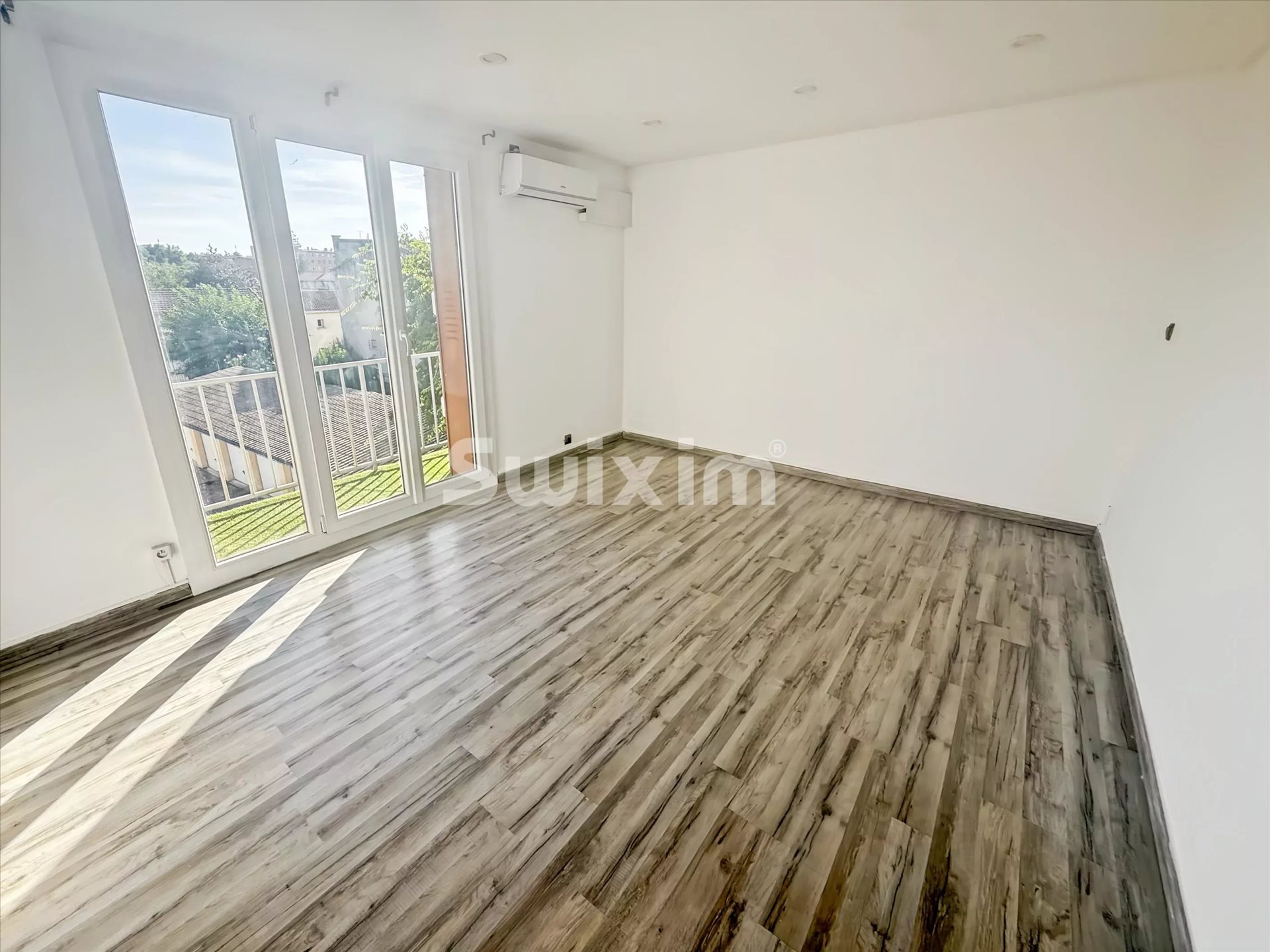 Appartement à vendre, 55m², Bourg-Saint-Andéol