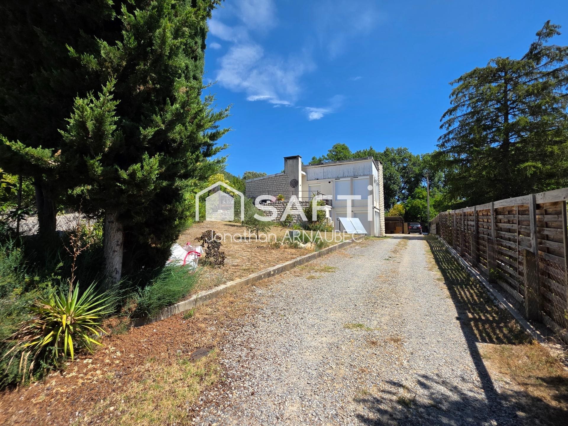 Maison à vendre, 189m², Château-Arnoux-Saint-Auban