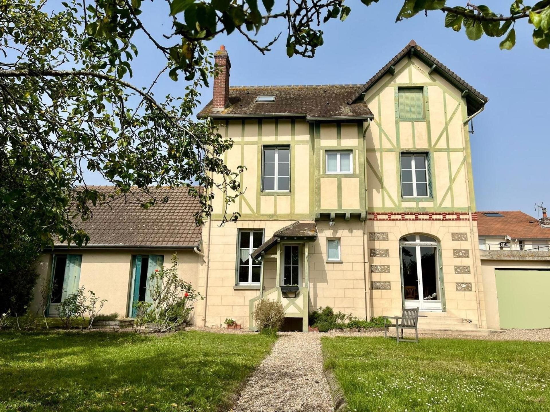 Maison à vendre, 205m², Saint-Aubin-lès-Elbeuf